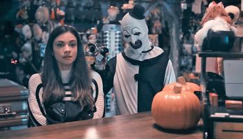 Filmul horror Terrifier 2, val de reacții adverse în cinema. E atât de sângeros încât provoacă leșin și stări vomitive