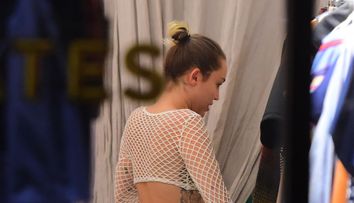 Miley Cyrus, dezinhibata pana si la cumparaturi. In ce tinuta sexy au surprins-o paparazzi