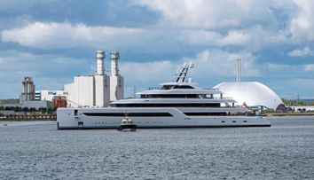 Un yacht deținut de un apropiat al lui Vladimir Putin ar fi fost confiscat de autoritățile din Germania