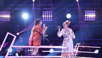 Confruntări Vocea României 2022. Valeria Marcu și Andra Botez, un battle memorabil! Antrenorii le-au aplaudat în picioare