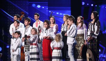 Momentul lor l-a emotionat pana la lacrimi pe Florin Calinescu. Momentul cu care Familia Udrea a impresionat