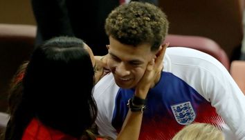 A atras toate privirile pe plajă! Cât de sexy este iubita lui Dele Alli