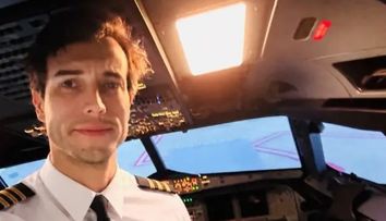 Tatăl pilotului care s-a aruncat din avion, noi detalii despre tragedie. De ce ar fi recurs bărbatul de 42 de ani la un asemenea gest: „Traversa o perioadă dificilă”