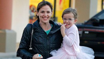 Când era mică, Seraphina era copia fidelă a mamei sale! Cum arată în prezent fiica lui Jennifer Garner și a lui Ben Affleck! De doi ani are nume de băiat și nu se mai identifică cu genul feminin