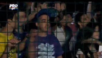 Asculta AICI piesa de protest pe care a cantat-o Adrian Tutu in 