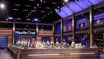 Masterchef 2024, 21 octombrie. Ce-au descoperit concurenții în cutiile aflate pe masă: „M-au luat toate transpirațiile, mă gândeam că e ceva viu”