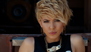 Ar putea fi cuplul momentului in showbiz-ul din Romania. Sore: 