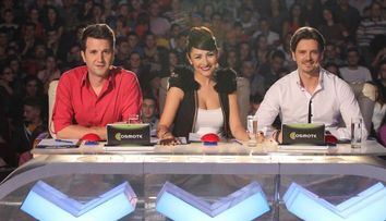 Smiley a fost cat pe ce sa-si piarda telefonul si Mihai Petre a fost pacalit la show-urile 