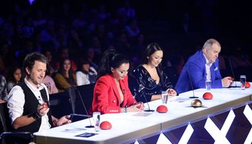 Florin Calinescu nu-si poate stapani lacrimile in urma unui moment naucitor din cea de-a treia editie Romanii au talent!