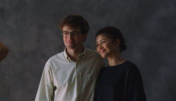 Spune „DA!” unei experiențe cu emoție și puțin scandal. Când are premiera în România filmul „Drama”, cu Zendaya și Robert Pattinson