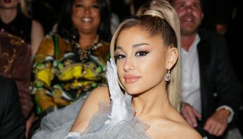 Ariana Grande, vacanță romantică în SUA alături de iubit. Cum s-a pozat la plajă
