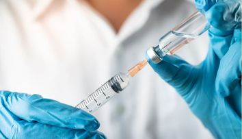 Care este combinația de medicamente prin care un medic renumit a vindecat peste 90% din pacienții cu COVID-19?