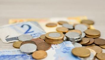 Ce salarii pot câștiga angajații din industria ospitalității și cu cât s-ar majora dacă se va impozita bacșișul