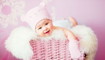 20 de nume care vor ramane la moda chiar si peste 60 de ani. Cum sa-ti botezi copilul pentru a fi in trend oricand
