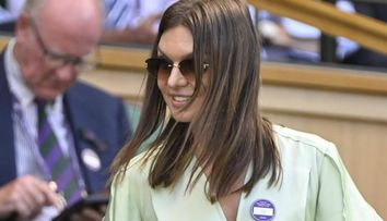 Cât costă rochia verde purtată de Simona Halep la Wimbledon 2025. Este o creație Victoria Beckham