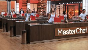 O nouă provocare MasterChef: Concurenții au pregătit preparate pentru colegii pe care îi simpatizează