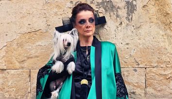 Carmen Tănase, apariție fabuloasă la prezentarea Cerei Mihăilescu într-o ținută verde smarald