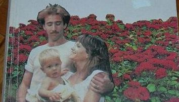 Nicolas Cage, pe coperta unui manual de biologie pentru clasa a VIII-a din Serbia! FOTO