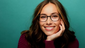 VIDEO Ce ochelari de vedere sunt la modă? Dana Savuica ne arată câteva modele