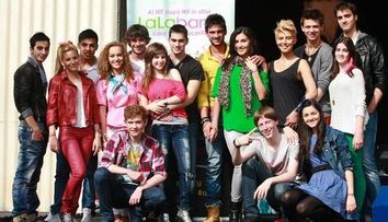 Cea mai mare surpriza pentru fanii LaLa Band. Ana Baniciu, Bubu, Levent si Gabi vin cu povesti amuzante in serialul 