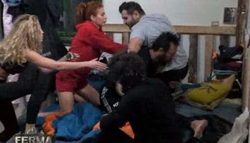 Florin Pastramă și Kamara au ajuns de la ceartă la bătaie. Motivul, una dintre fetele din cabană