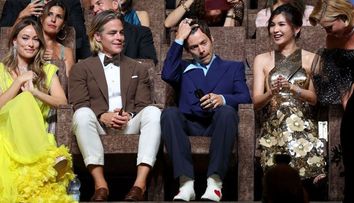 L-a scuipat Chris Pine pe Harry Styles la Festivalul de Film de la Veneția? Cum a comentat impresarul actorului