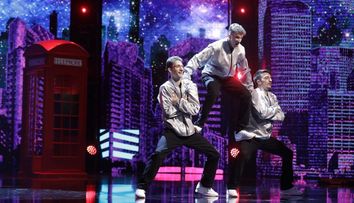 Dansatorii de la Ripperz Crew, ajutati de iubite sa castige Romanii au talent