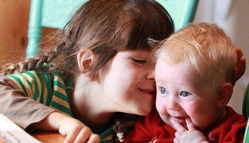 SCANDALOS! Copil fara identitate sexuala! Afla cum e posibil!