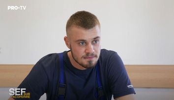 Andrei, angajatul care a emoționat-o pe Roxana Ghioca până la lacrimi. Care este povestea lui