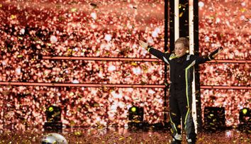 Românii au talent, 13 februarie 2026. Cine este Alexis Stan, puștiul de doar zece ani care a primit Golden Buzz din partea lui Andi Moisescu. Este cel mai tânăr pilot licențiat din lume și este nominalizat pentru Cartea Recordurilor: „Pentru campioni, întotdeauna doar aur”