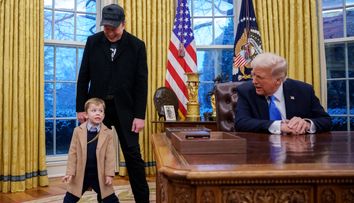 X Æ A-Xii: Cum se pronunță numele fiului lui Elon Musk, puștiul care i-a spus lui Trump că nu e președinte și că ar trebui să plece