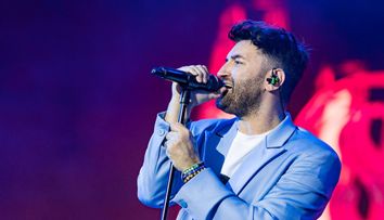Smiley aduce Armonie, experiența hyperreal de pop-simfonic, cu sunet imersiv de ultimă generație, unic în România