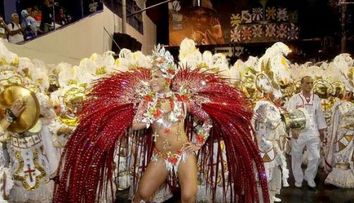 Iubita fotbalistului Ronaldinho, regina la Carnavalul de la Rio FOTO  