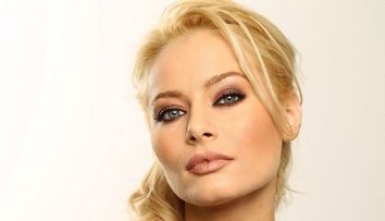 Laura Cosoi vorbeste in premiera despre noul ei iubit. Afla ce planuri are alaturi de el