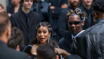 Cardi B și Offset au lansat o nouă piesă împreună, în care abordează speculațiile despre relația lor