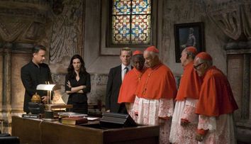 Tom Hanks salveaza Vaticanul de la dezastru in filmul “Ingeri si demoni”, diseara, de la 20:30, la ProTV