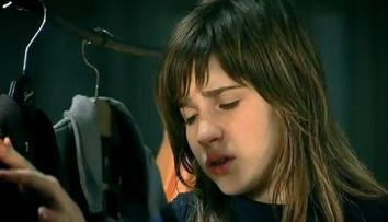 Cristina Ciobanasu din Pariu cu viata canta piesa lui Pink 