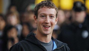Atac fara precendent asupra Facebook! Utilizatorii s-au trezit cu mesaje porno pe zid