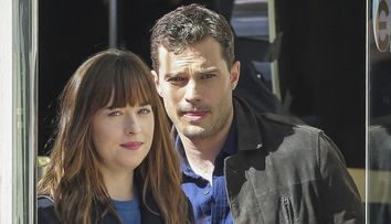 Imagini noi de pe platourile de filmare de la Fifty Shades Darker. Cum au fost surprinsi Dakota Johnson si Jaime Dornan