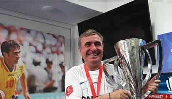 Gică Hagi, decorat cu „Steaua României”, cea mai înaltă distincție a statului român:  Este un model de urmat și o sursă de inspirație pentru toate generațiile