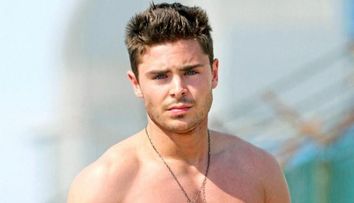 Zac Efron, imaginile care au facut deliciul fanelor. Cum suna LIVE vocea actorului, fara auto-tune si alte efecte