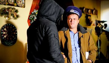 Ce are în comun actorul Leonid Doni cu personajul Robert Doroftei?
