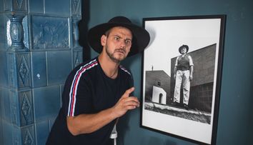 VIDEO Nicu din Triplusec visează să devină artist internațional:”Sună bine, yes! It’s mi song! You likit?”