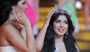 Miss Rusia 2013, in mijlocul unui scandal. Ce a umbrit bucuria frumoasei brunete, la doar cateva ore dupa ce a castigat ravnitul titlu