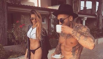 Abdomen de fier dupa doua nasteri. Cum arata corpul Antoniei in cele mai noi imagini needitate