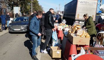 Solidaritate exemplară. Românii își pun la dispoziție casele pentru ucrainenii care fug de război LIVE TEXT
