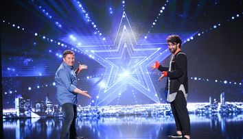 19 februarie vine cu doua premiere pentru Pavel Bartos: Spectacolul Svejk si startul sezonului 6 Romanii au talent!