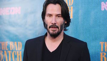 Keanu Reeves, de nerecunoscut pe platourile de filmare ale peliculei Bill and Ted 3