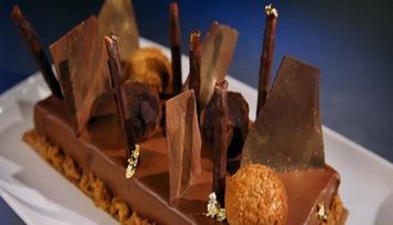Cel mai spectaculos desert de la MasterChef. Cofetarul Ana Consulea te invata sa faci tarta cu ciocolata si zmeura
