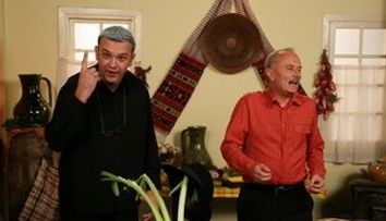 Mircea Dinescu a gatit la “Serviciul Roman de Comedie”